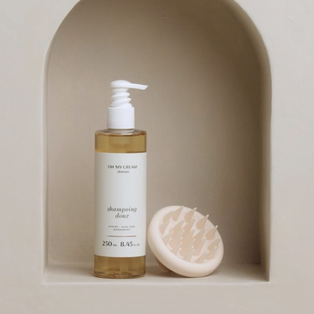 Scalp Massaging Brush - Image 7