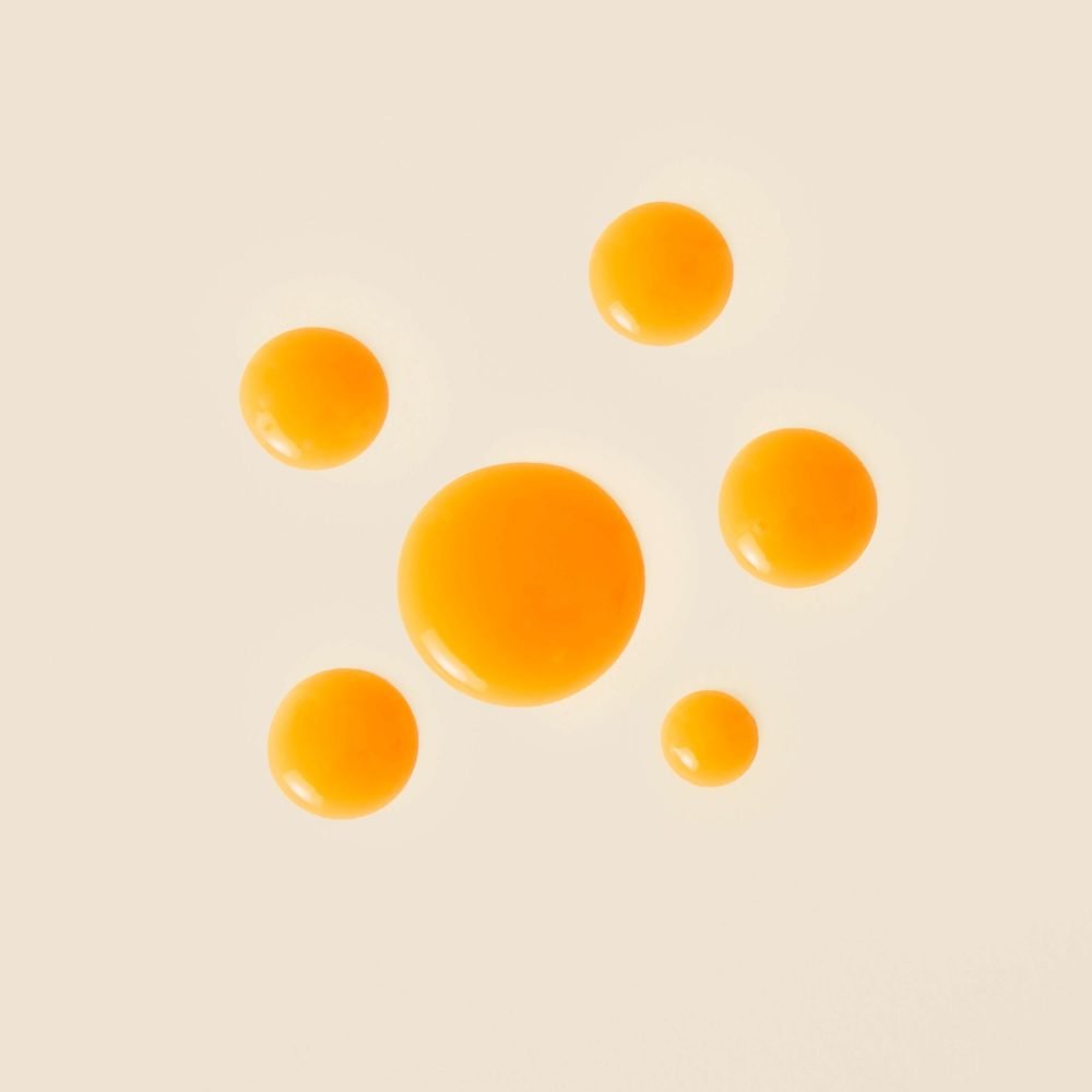Le C-Bright Vitamin C Serum - Image 3