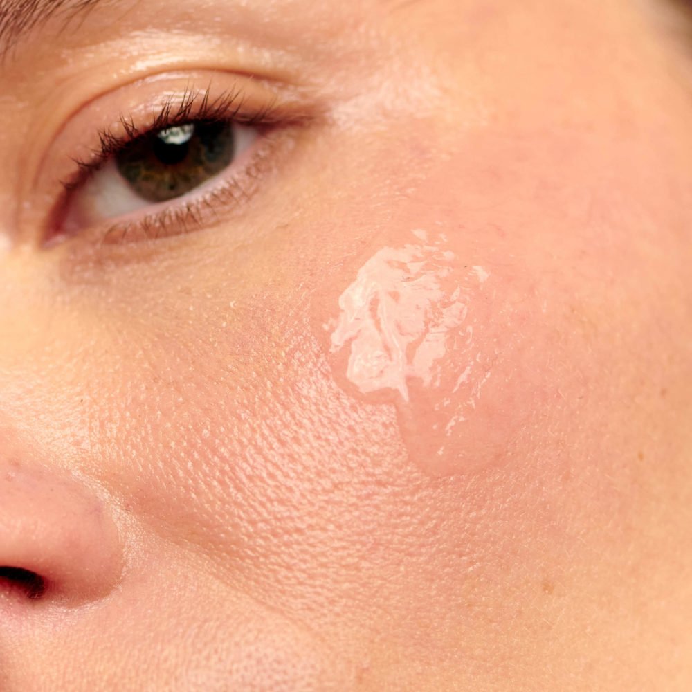 Mega Plump Hydrating Serum - Image 2